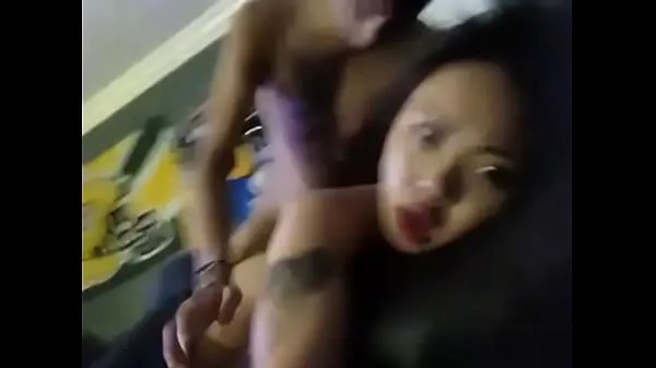 Nya Asian girl sends her boyfriend a break up video toppvideor