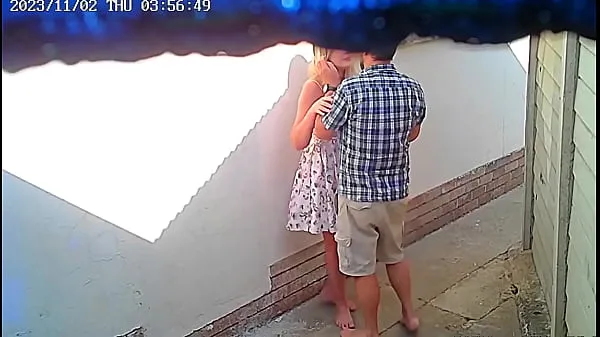 새로운 Cctv camera caught couple fucking outside public restaurant 인기 동영상