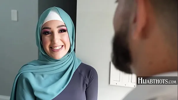 Nouvelles Un joueur de football musulman peloté par son entraîneur - Violet Gems meilleures vidéos