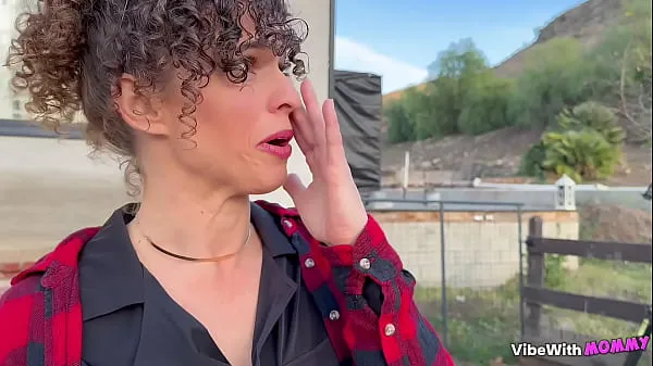 Nya Crying Jewish Ranch Wife Takes Neighbor Boy's Virginity toppvideor