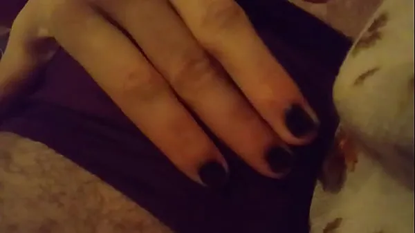 新しいI finger my pussy wellトップビデオ