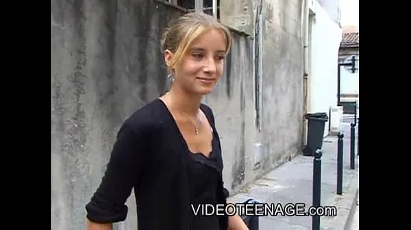 Nové 18 years old blonde teen first casting najlepšie videá